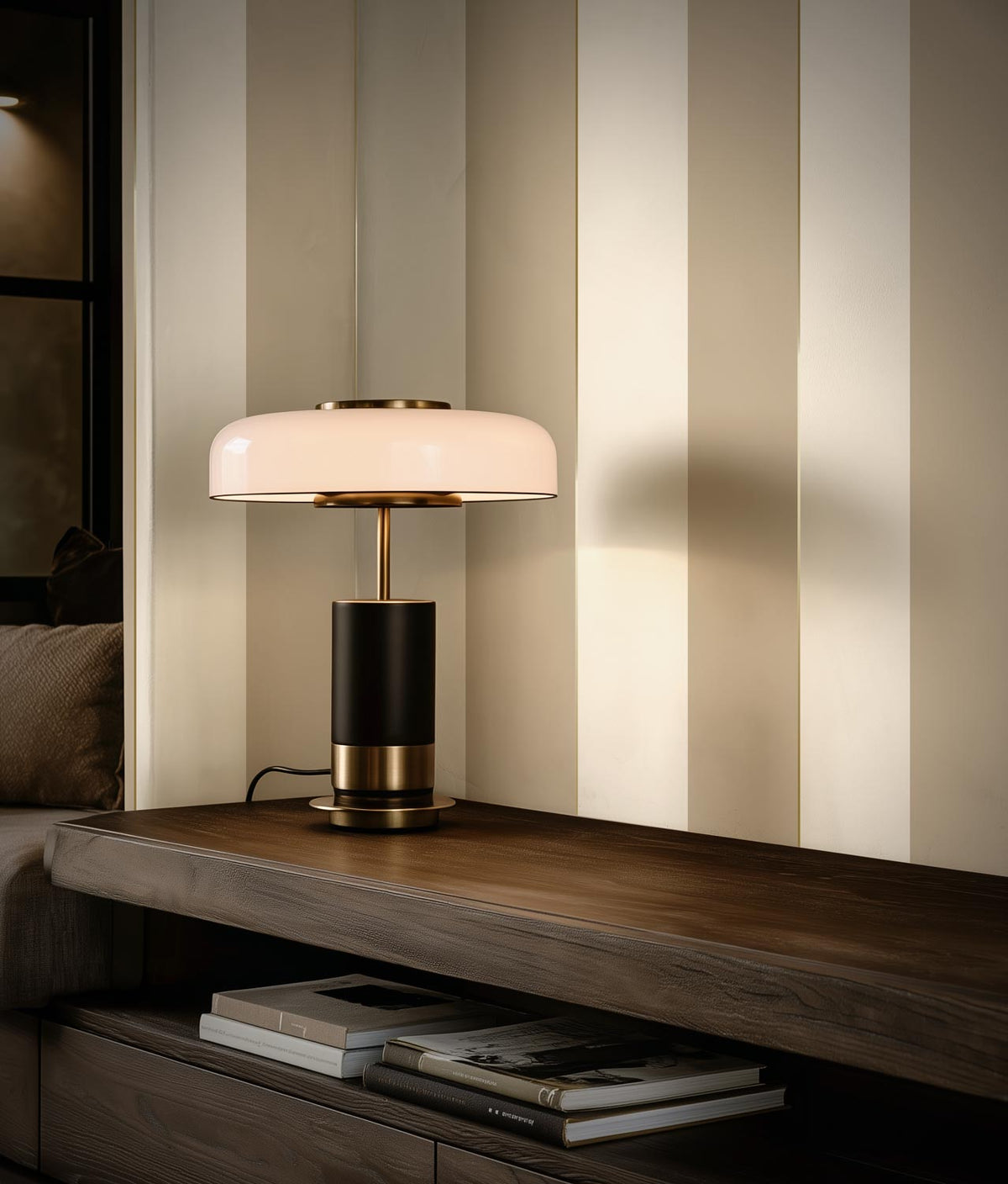 Papel pintado a rayas con oro, Gold Stripes, Beige/Arena/Oro
