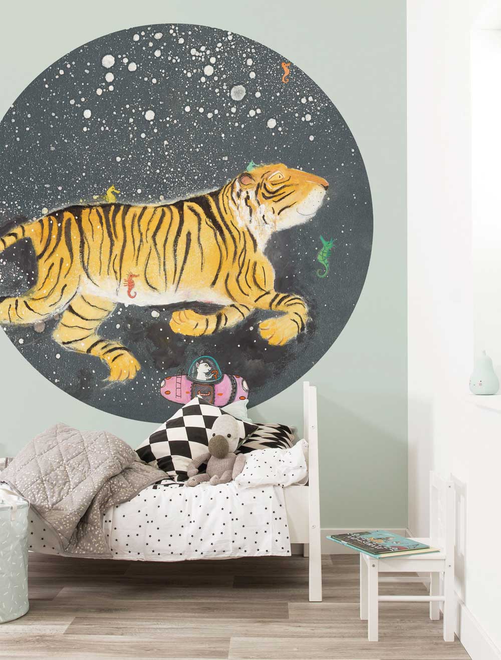 Wallpaper Circle Smiling Tiger