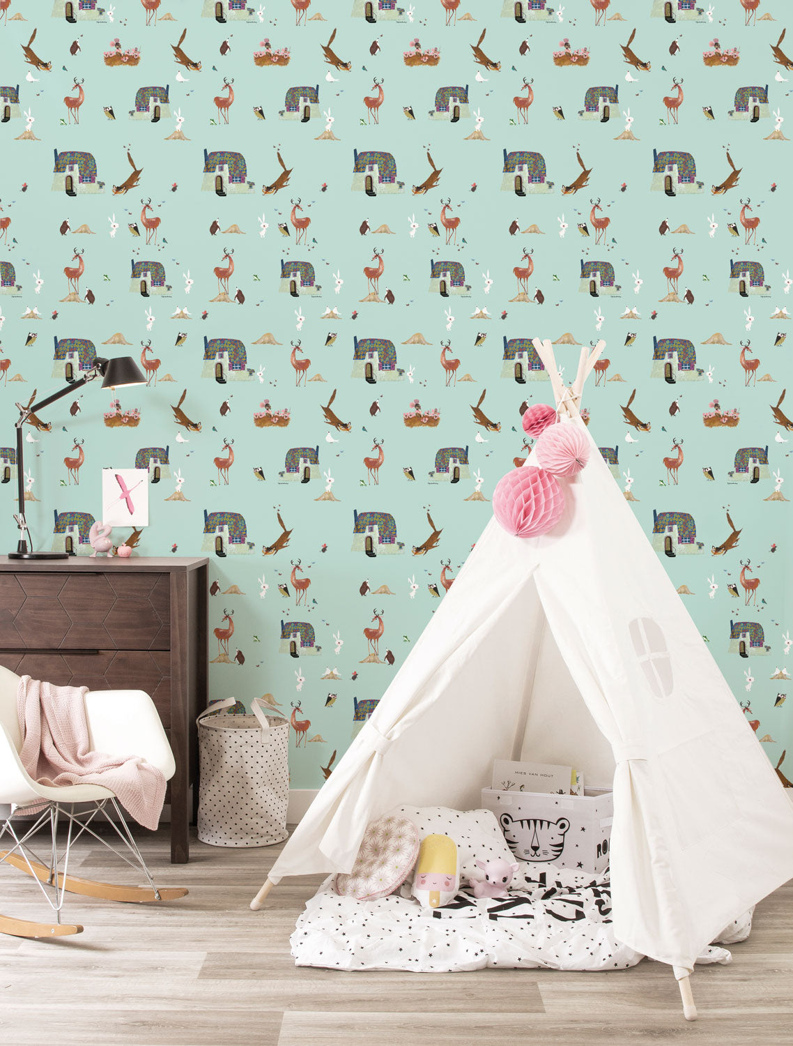 Wallpaper Fiep Westendorp Forest Animals, Mint, 97.4 x 280 cm