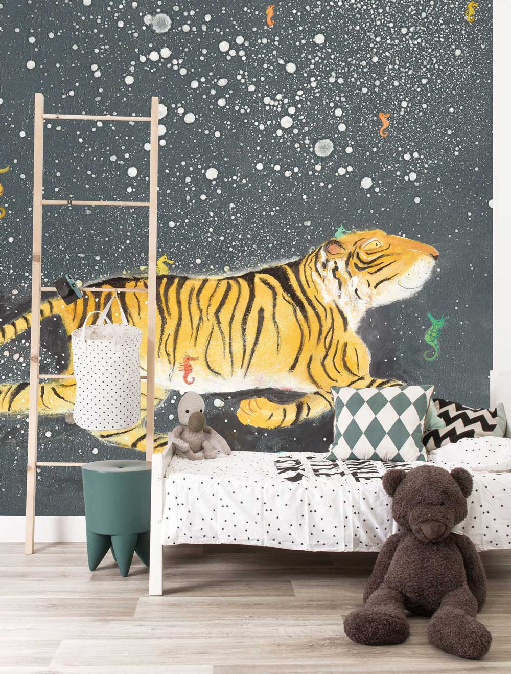 Wall Mural Smiling Tiger