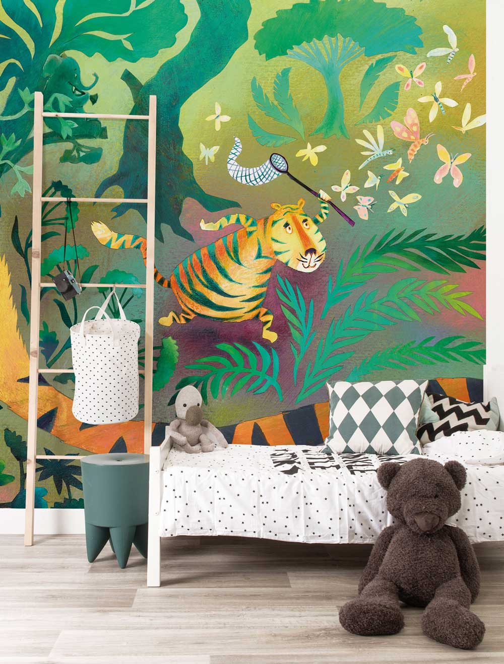 Wall Mural Hunting Tiger